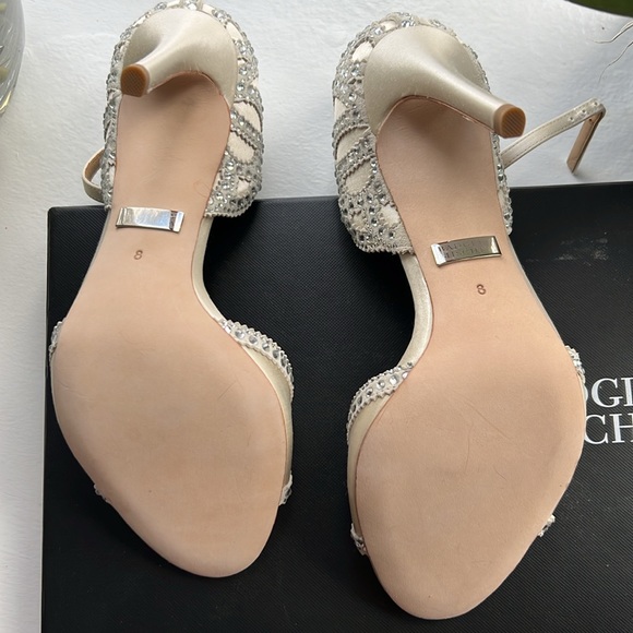 Badgley Mischka Roxy Ankle Strap Evening Shoe IVORY - Picture 17 of 17